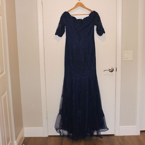 NWT La Femme Beaded V-Neck Lace Gown blue Maxi Dress Women Size 8 $639 - Picture 4 of 15